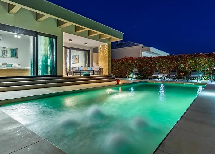 Patras - Pool Mit Hydromassage - Istriensonne 0673 Pula