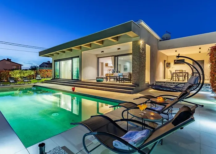 Villa Patras - Pool Mit Hydromassage - Istriensonne 0673 *