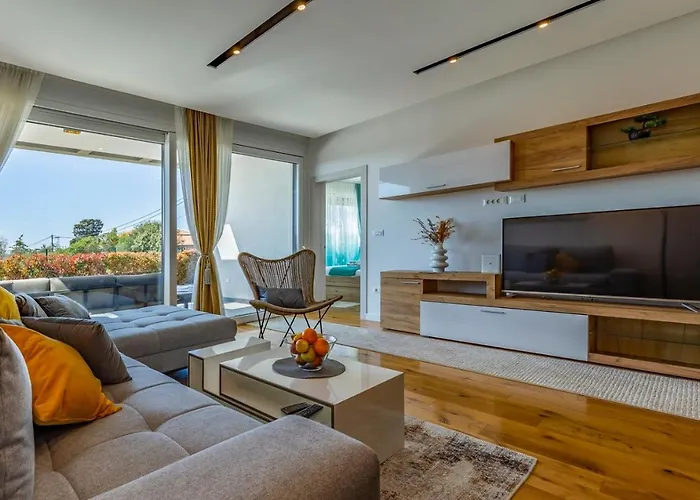 Patras - Pool Mit Hydromassage - Istriensonne 0673 Villa Pula