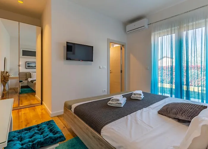 Patras - Pool Mit Hydromassage - Istriensonne 0673 Pula