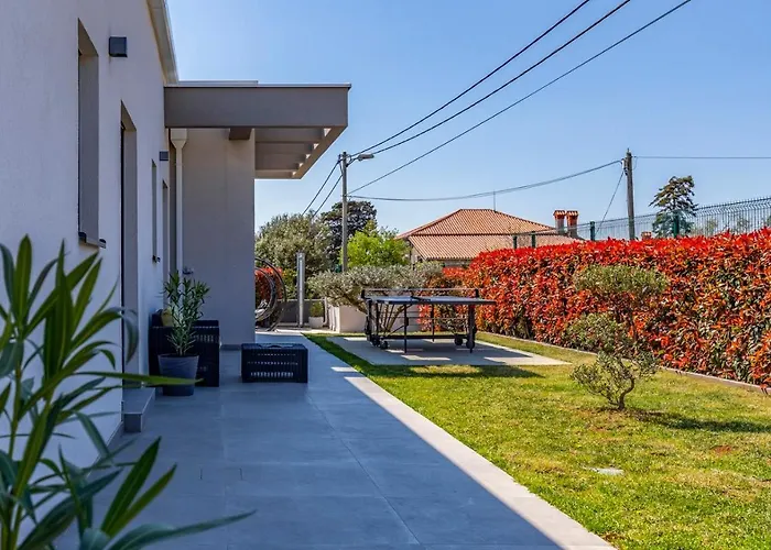 Villa Patras - Pool Mit Hydromassage - Istriensonne 0673 *