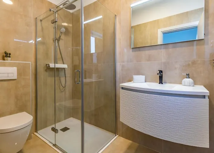 Patras - Pool Mit Hydromassage - Istriensonne 0673