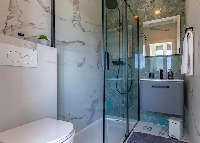 Villa Patras - Pool Mit Hydromassage - Istriensonne 0673